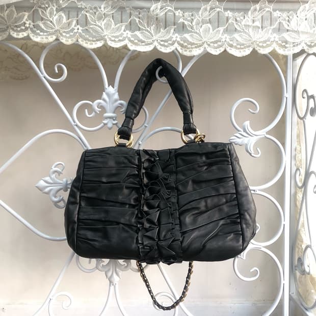 black front shirring shoulder bag