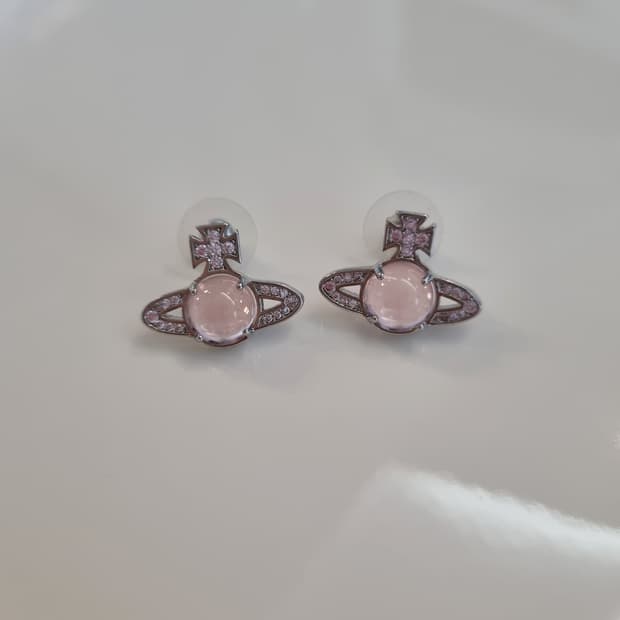 비비안웨스트우드 업사이클링 핑크볼 귀걸이