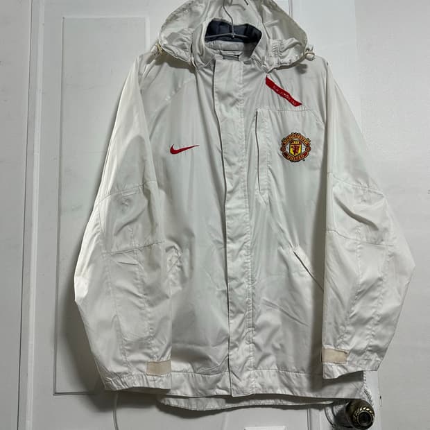 나이키 맨유 바람막이