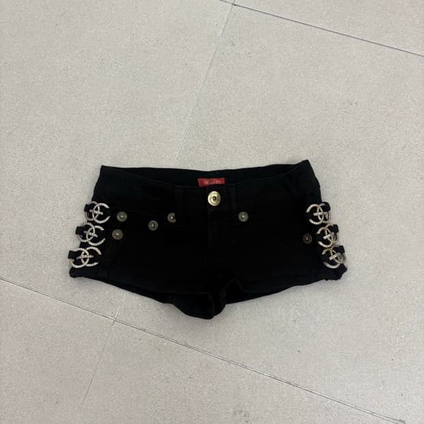 블랙 사이드 링 숏츠