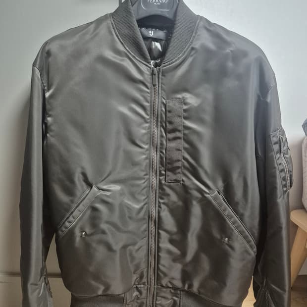 유니클로x질샌더 MA-1 판매합니다