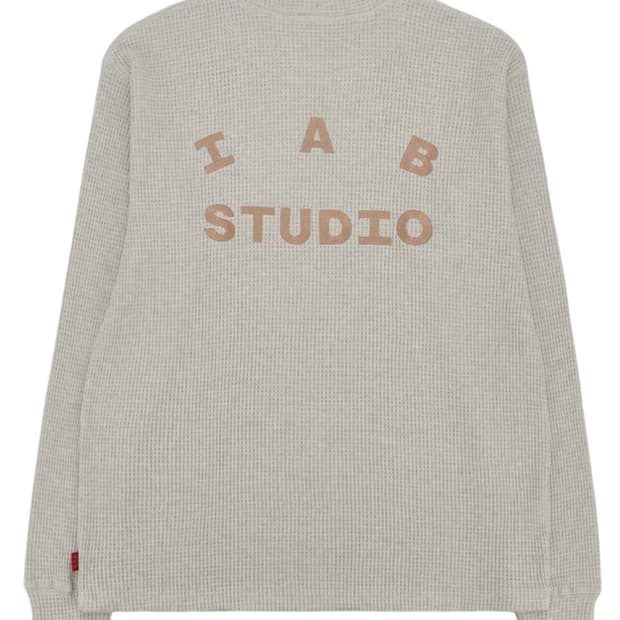 아이앱&던전밥 콜라보 와플니트