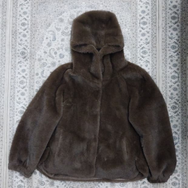 지고트 브라운 퍼 후드 숏 코트 F (66-66반)