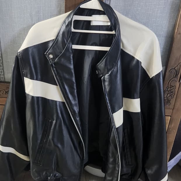 KIIMUIR 비건 래더자켓