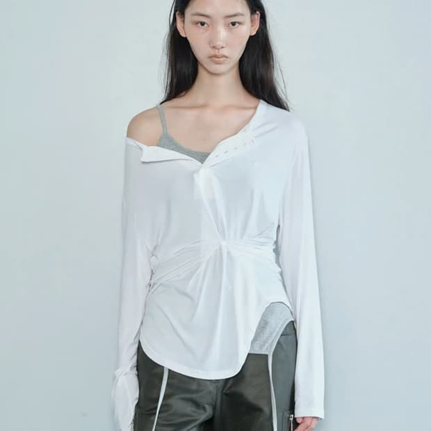 세릭 버튼 헨리넥 탑 