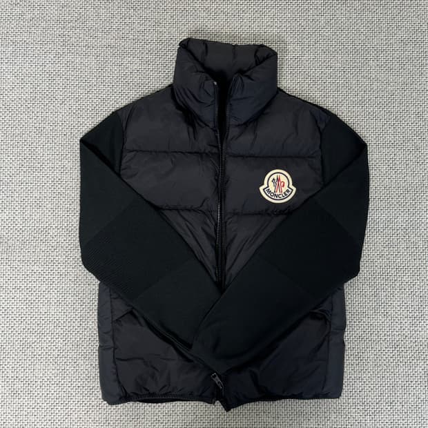 몽클레어 빅로고 니트패딩 점퍼