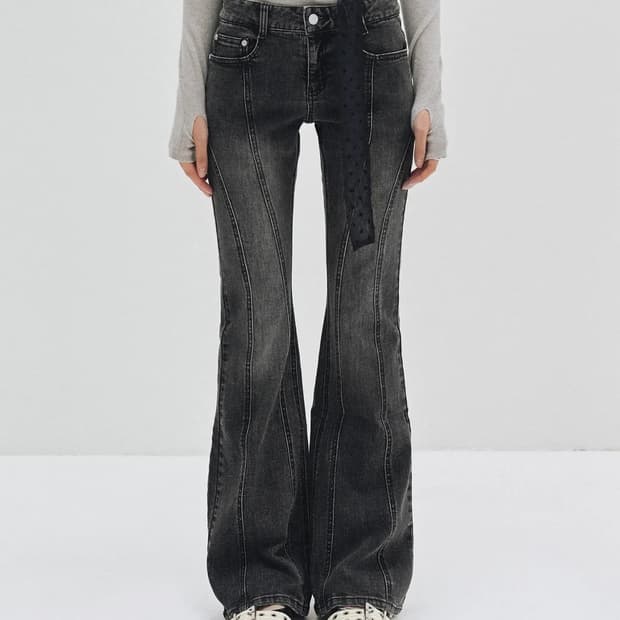 데케트 우먼 Curved Slim Low Rise Flared Jeans