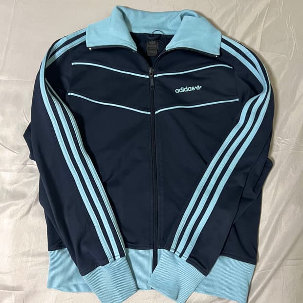 ✨Adidas✨ navy skyblue 베켄바우어 져지 zip up