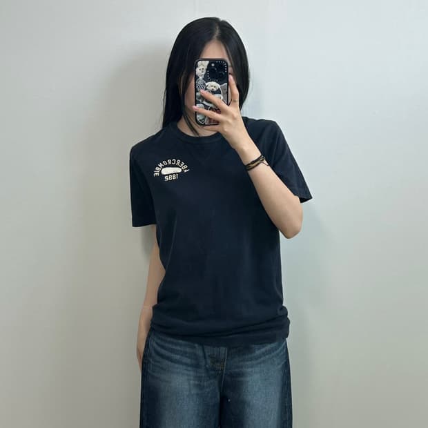 아베크롬비 y2k 와투케 네이비 반팔 티셔츠