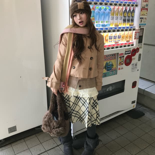 버버리 스커트 베이지 니혼진 모리걸 코디세트