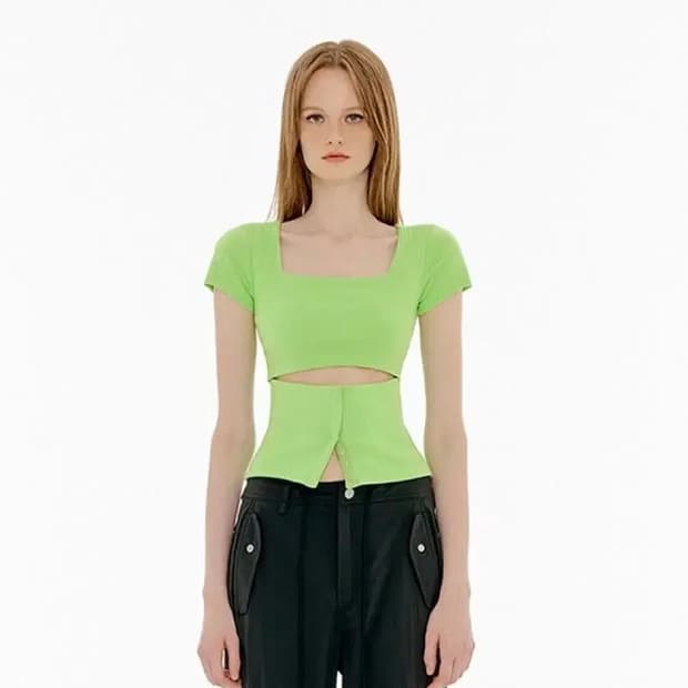 YUSE 유즈 스퀘어넥 컷아웃 여성 스낵탑 반팔 티셔츠