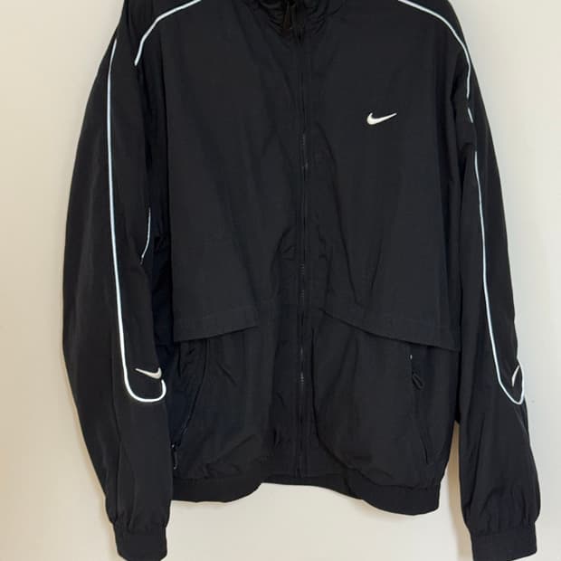나이키 바람막이 L