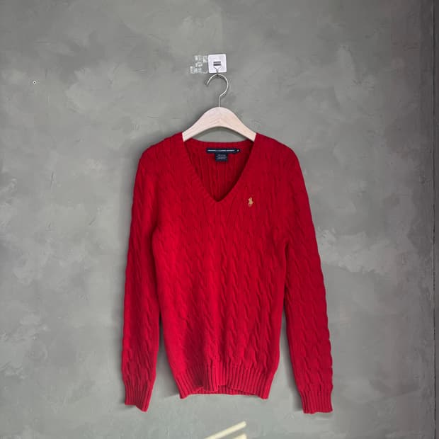 폴로 랄프로렌 꽈배기 브이넥 니트 레드