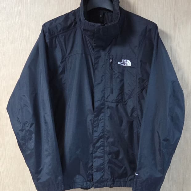 (착샷) 노스페이스 바람막이 하이벤트 자켓 블랙 