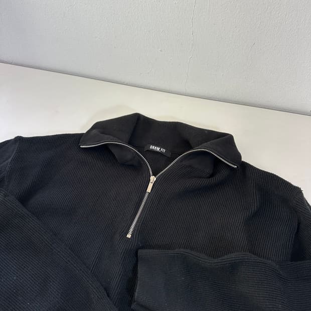 XL 드로우핏 블랙 오버핏 반집업니트