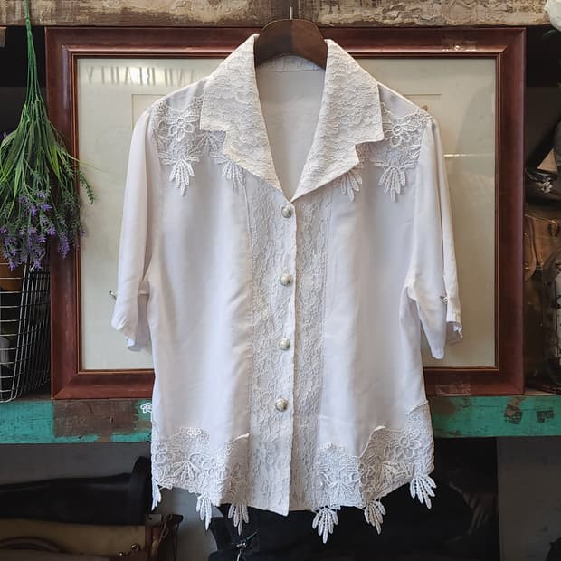 90s 유럽 빈티지 로맨틱 화이트 플라워 자수 반팔 셔츠 프렌치 블라우스
