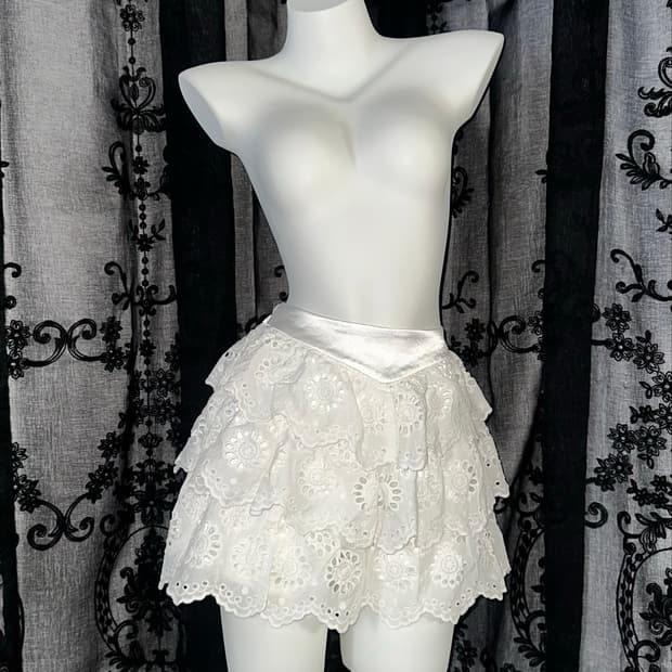 white lace mini skirt
