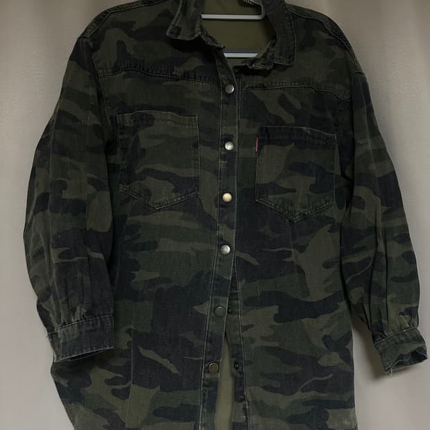 Y2K 카모 셔츠