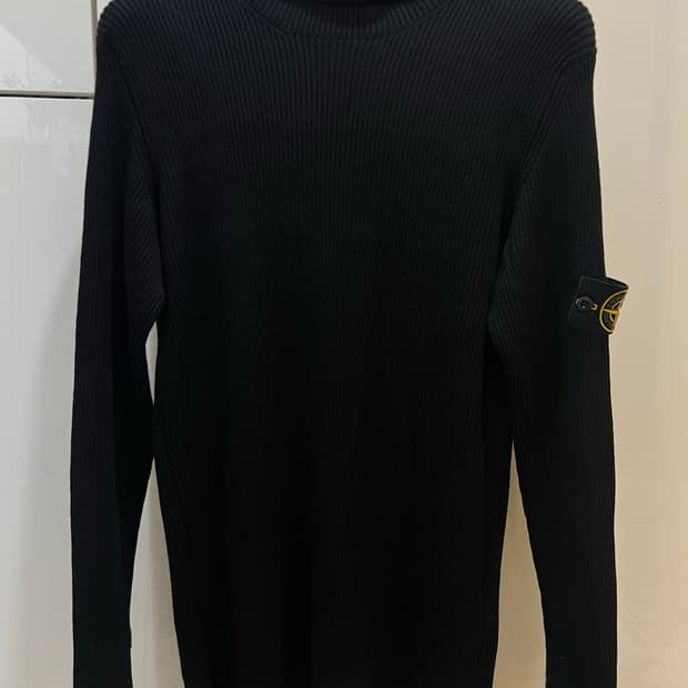 24fw 스톤아일랜드 터틀넥니트 2xl (새상품급)