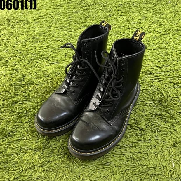 닥터마틴 1460 스무스 블랙 8홀 부츠