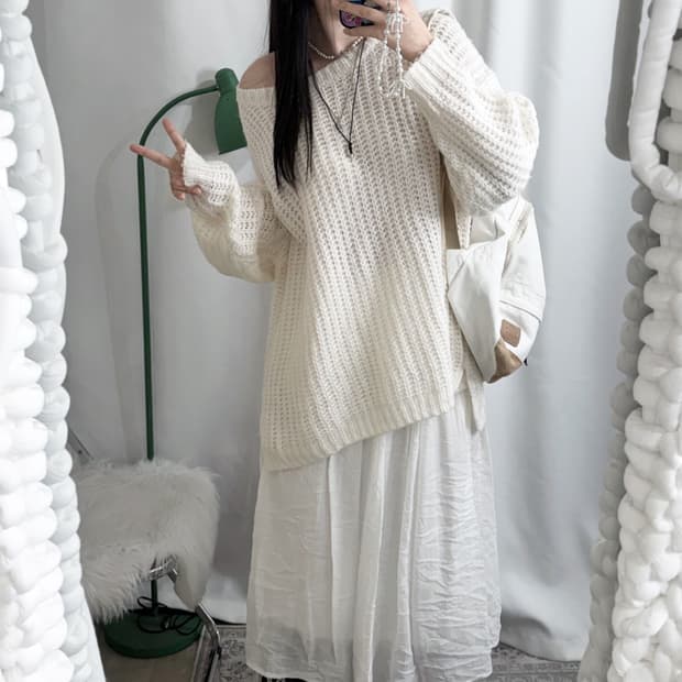 아이보리 오버핏 니트