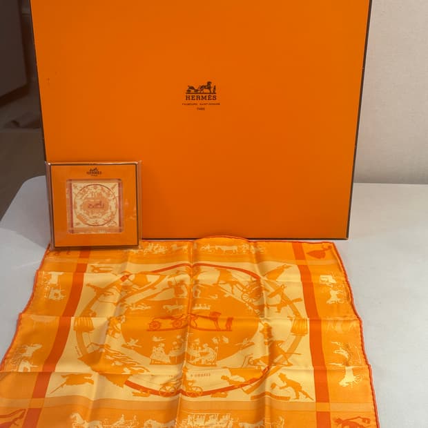 정품 에르메스 실크 스카프 오렌지