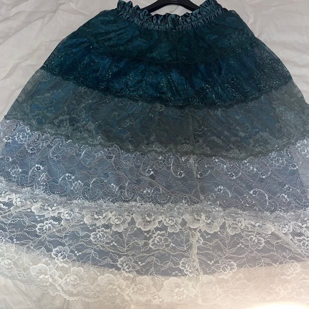 AXES FEMME gradation lace long skirt