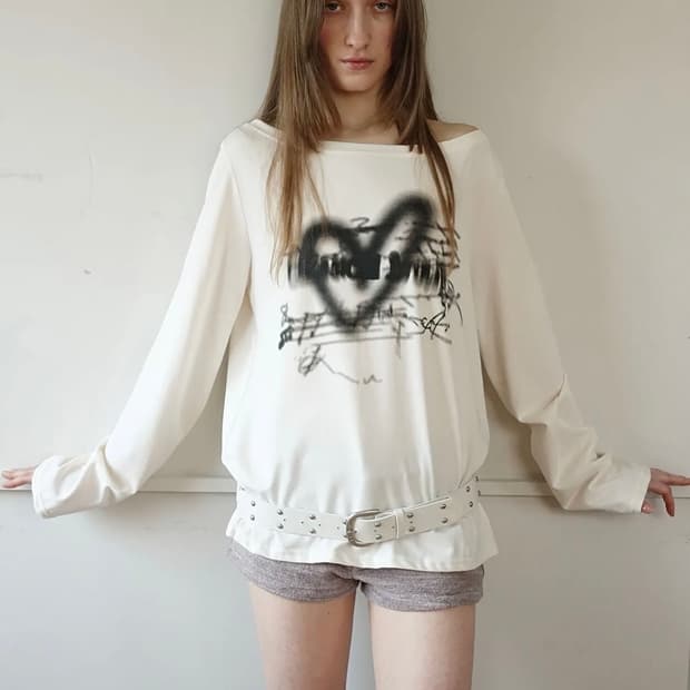 세릭 HEART BOAT NECK TOP IVORY