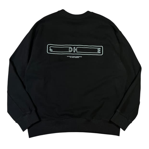 솔리드 옴므 빅로고 레드 패치 스웻 맨투맨