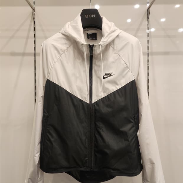 나이키 윈드러너 여성바람막이M(최상급)