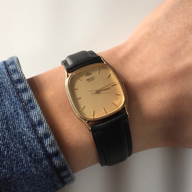 90s seiko gold 3d dial quartz