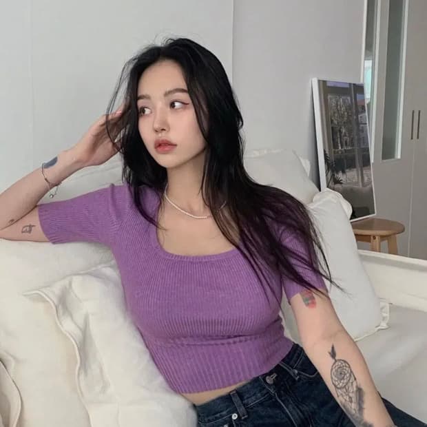 페일제이드 스퀘어넥 니트 퍼플