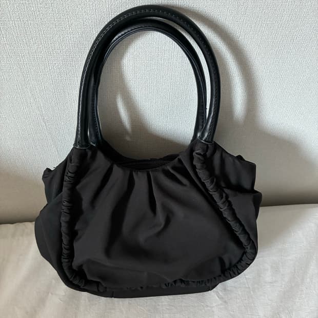 요지 야마모토 셔링 토트백 블랙