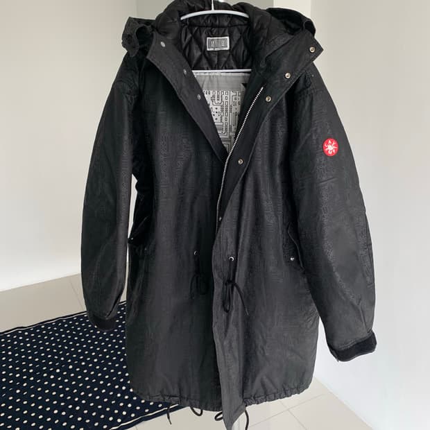 Cavempt 카브엠트 19fw 패디드 헤비 후드 코트