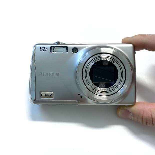 후지 파인픽스 F70 EXR 디지털 카메라