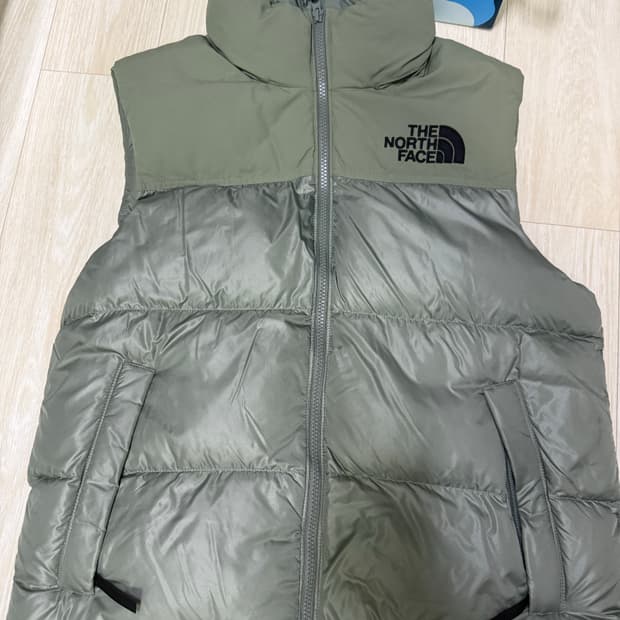노스페이스 패딩조끼