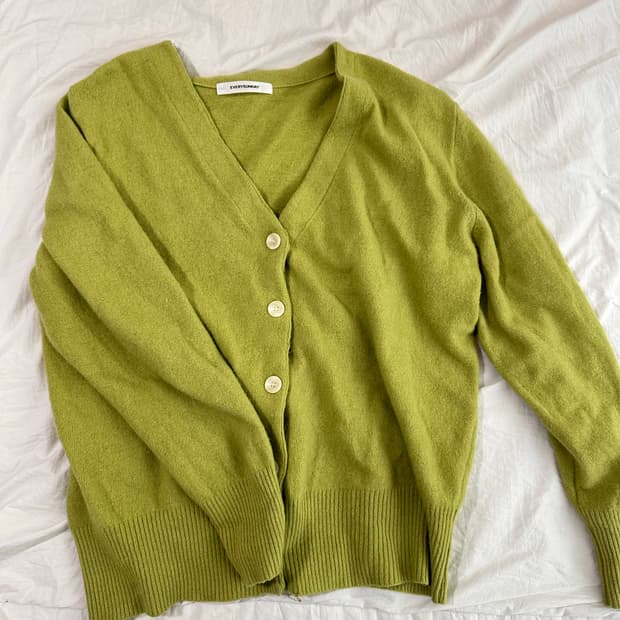 올리브 가디건