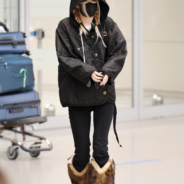 R13 고딕 라이너 자켓 깔깔이 로제 착용