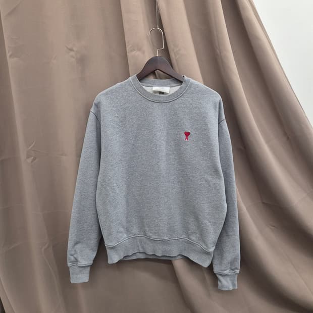 아미 스몰 하트 로고 맨투맨 M