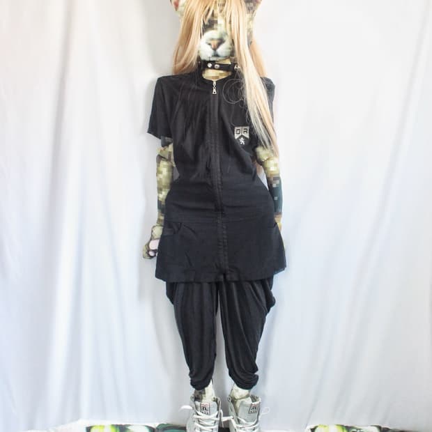 OR darkwave sheer pocket tech-zip-up