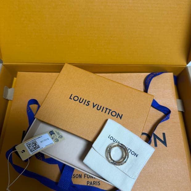 루이비통의 LV 스파크 반지 M1701S