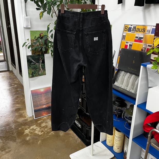 스탠드얼론 페인팅 흑청 데님 1
