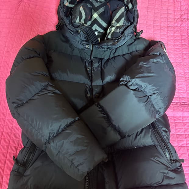 버버리 락웰 패딩 100