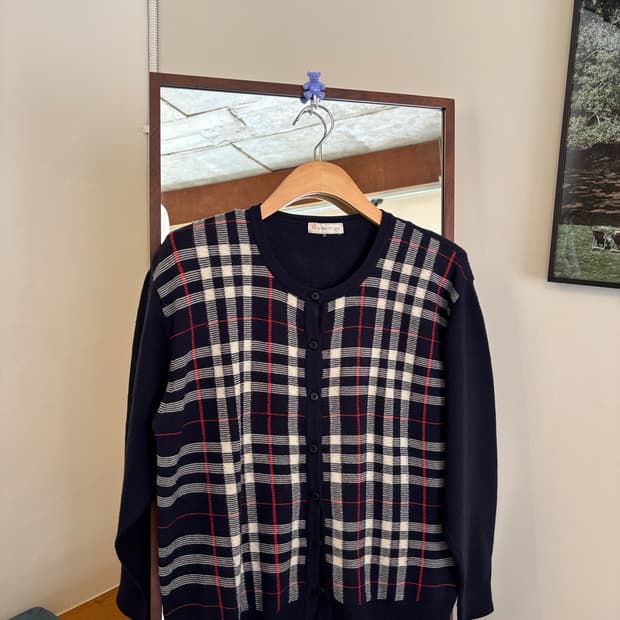 버버리 네이비 체크 가디건