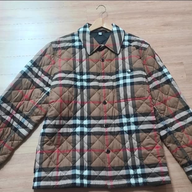 버버리 체크 퀼팅 자켓 L