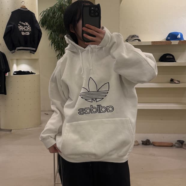 아디다스 화이트 트레포일 로고 후드티 U184