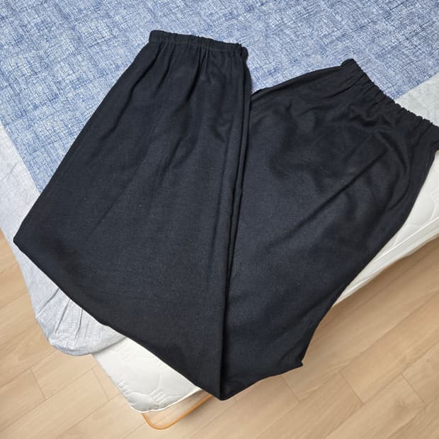 [2]코모리 25ss 실크넵 드로우스트링 팬츠