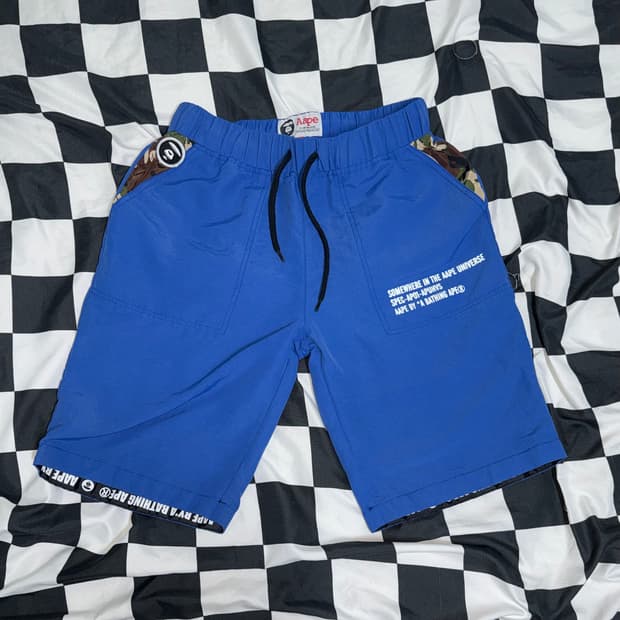 에이프 바이 베이프 카모 쇼츠