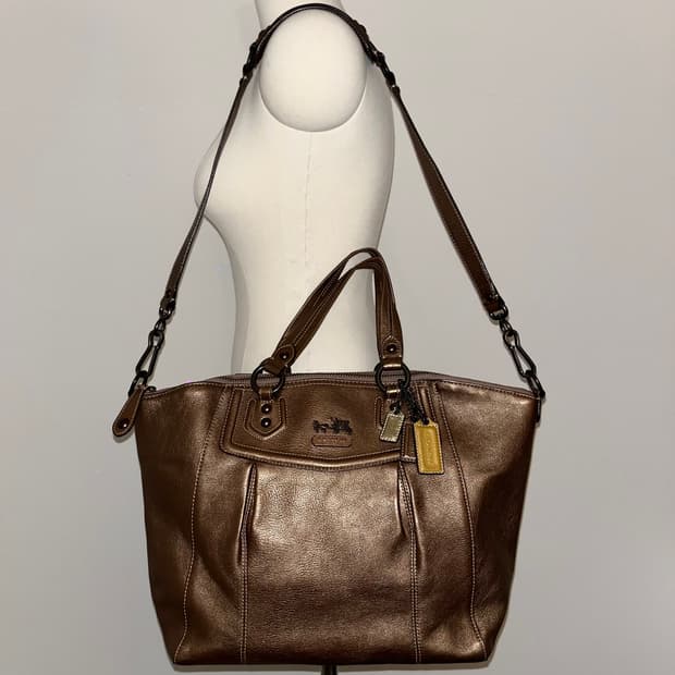 Coach Gold basic shoulder bag
