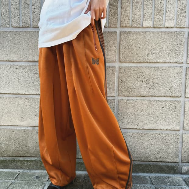 니들스 오렌지 HD 트랙팬츠